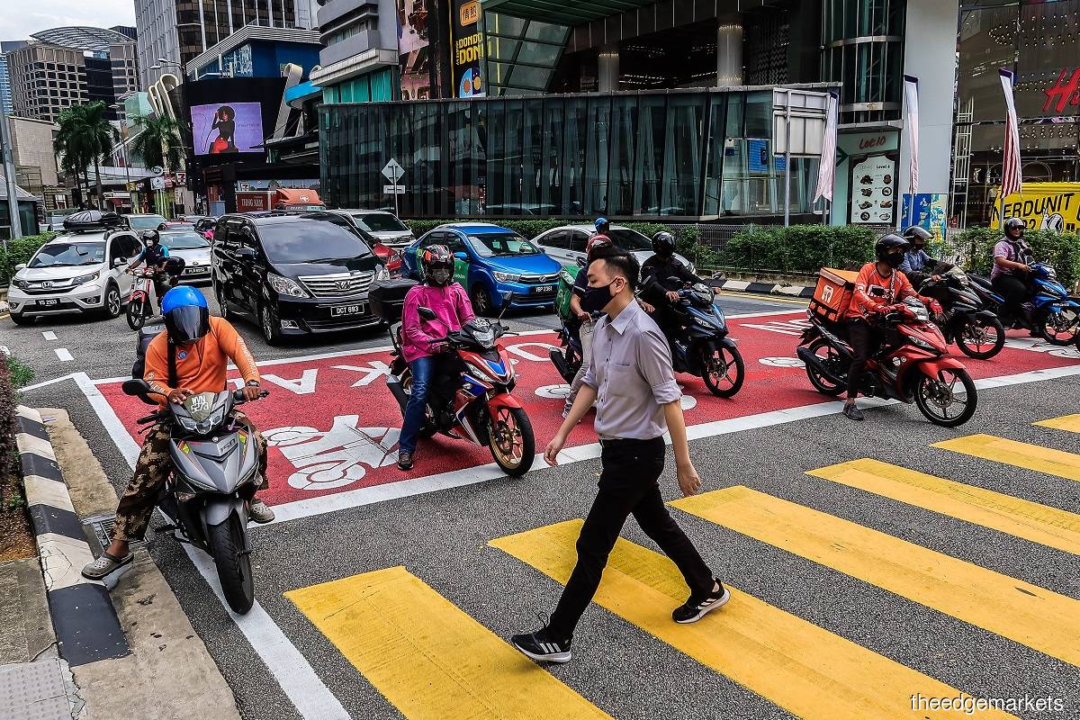 The Covid-19 infectivity rate of Malaysia stood at 0.92 on Friday (March 18). (Photo by Zahid Izzani Mohd Said/The Edge)